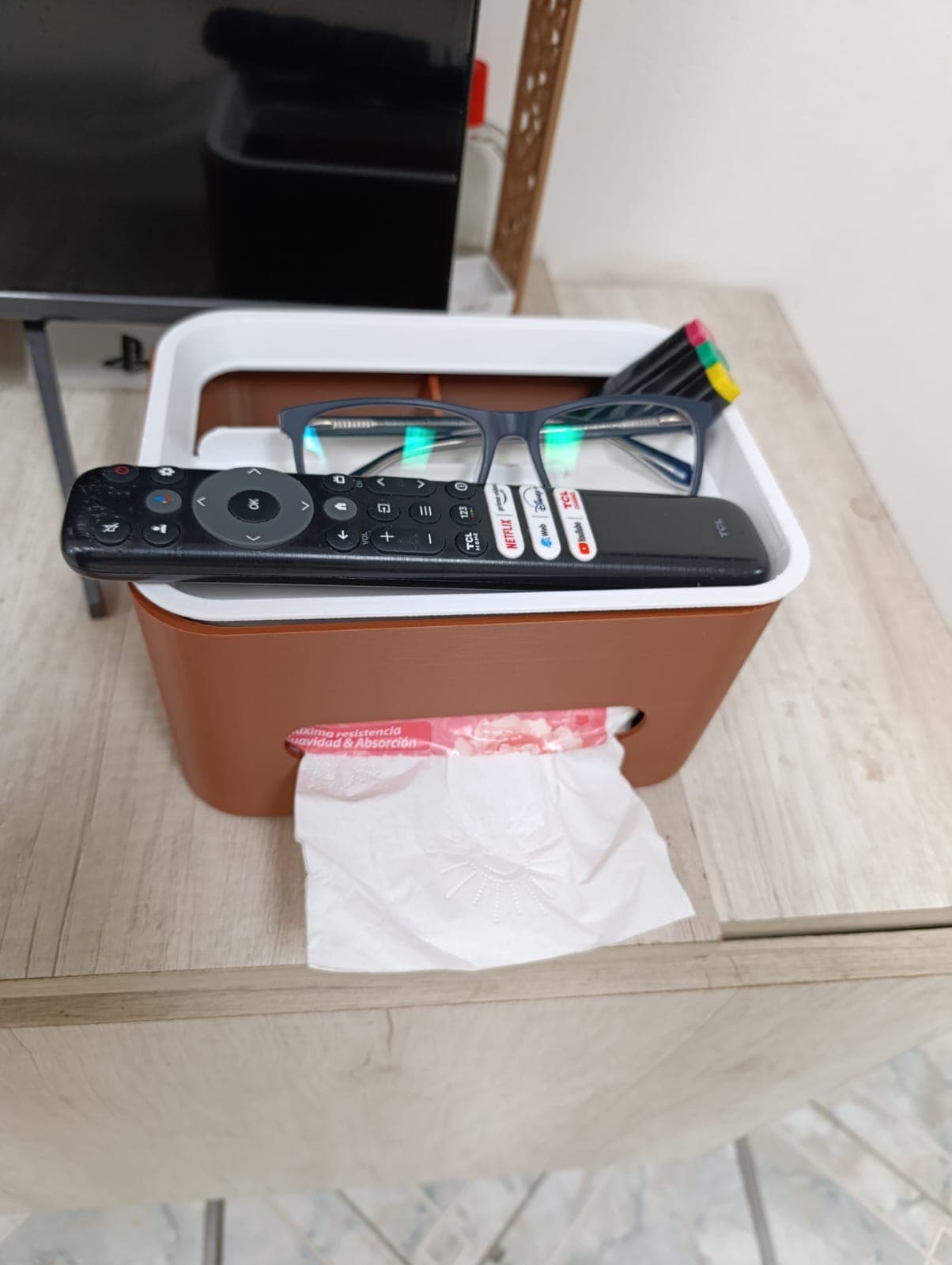 Detalle de Soporte pañuelos descartables cuadrados impreso en 3D