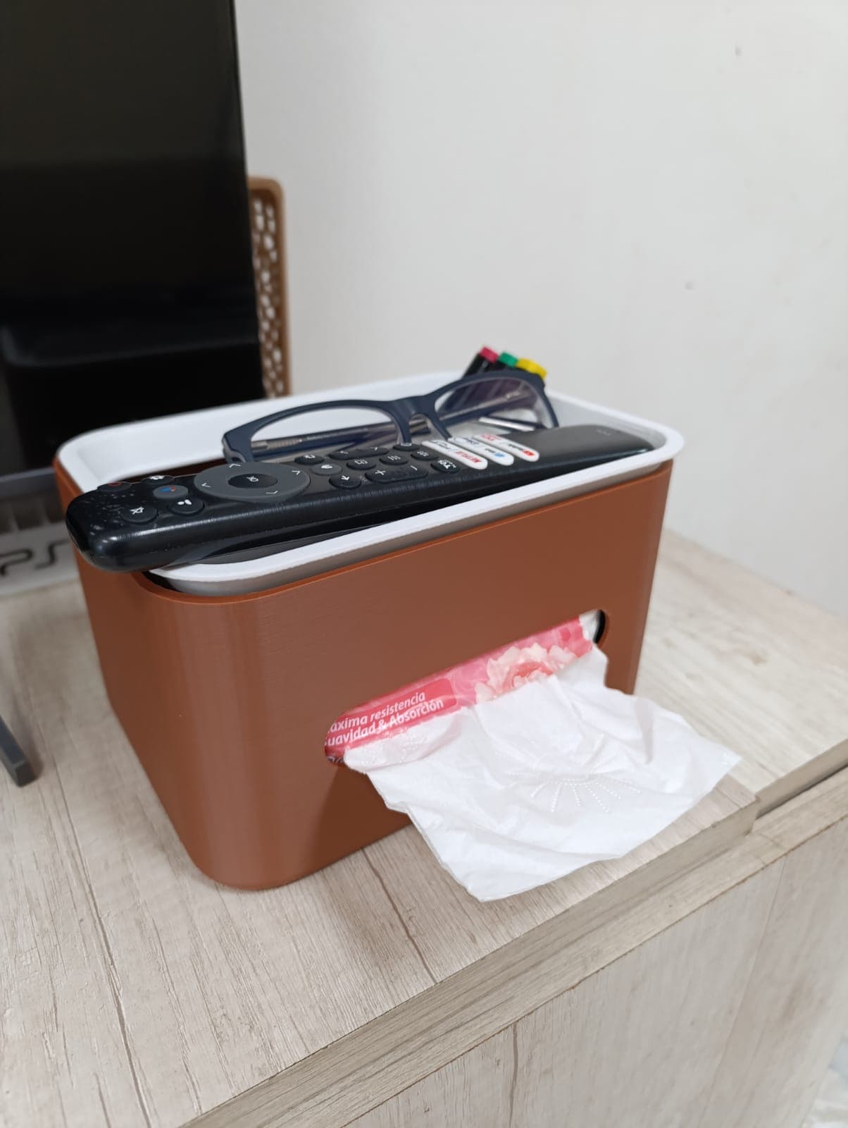 Detalle de Soporte pañuelos descartables cuadrados impreso en 3D